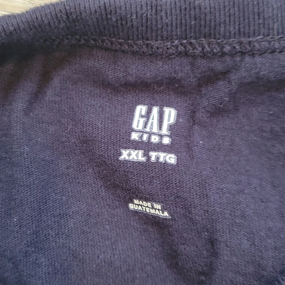 Gap tshirts sports and stripes set of 2  XXL